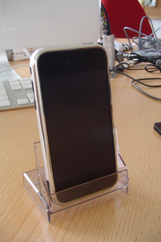iphone_dv.jpg